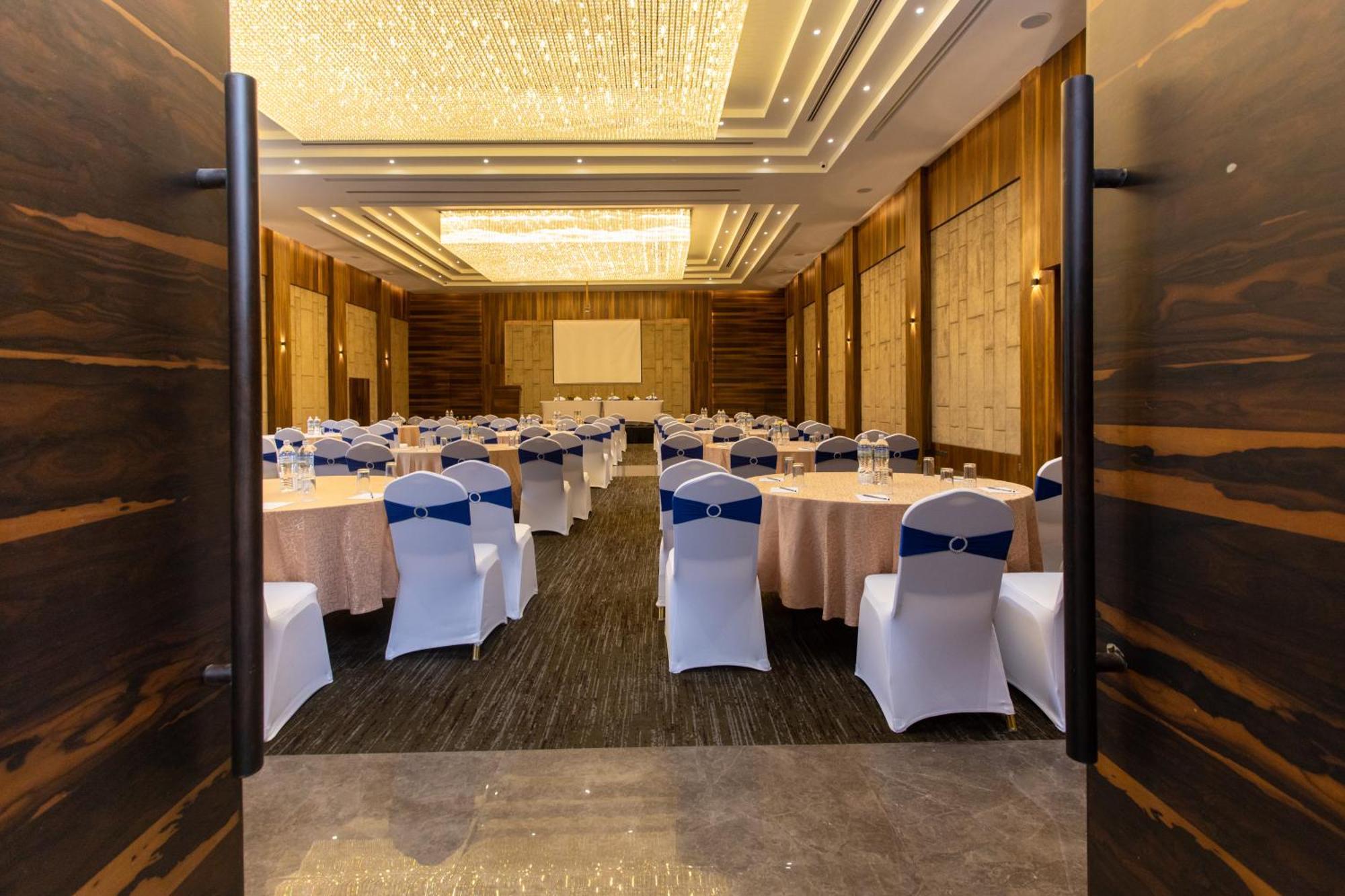 Grand Hotel Katmandu Zewnętrze zdjęcie