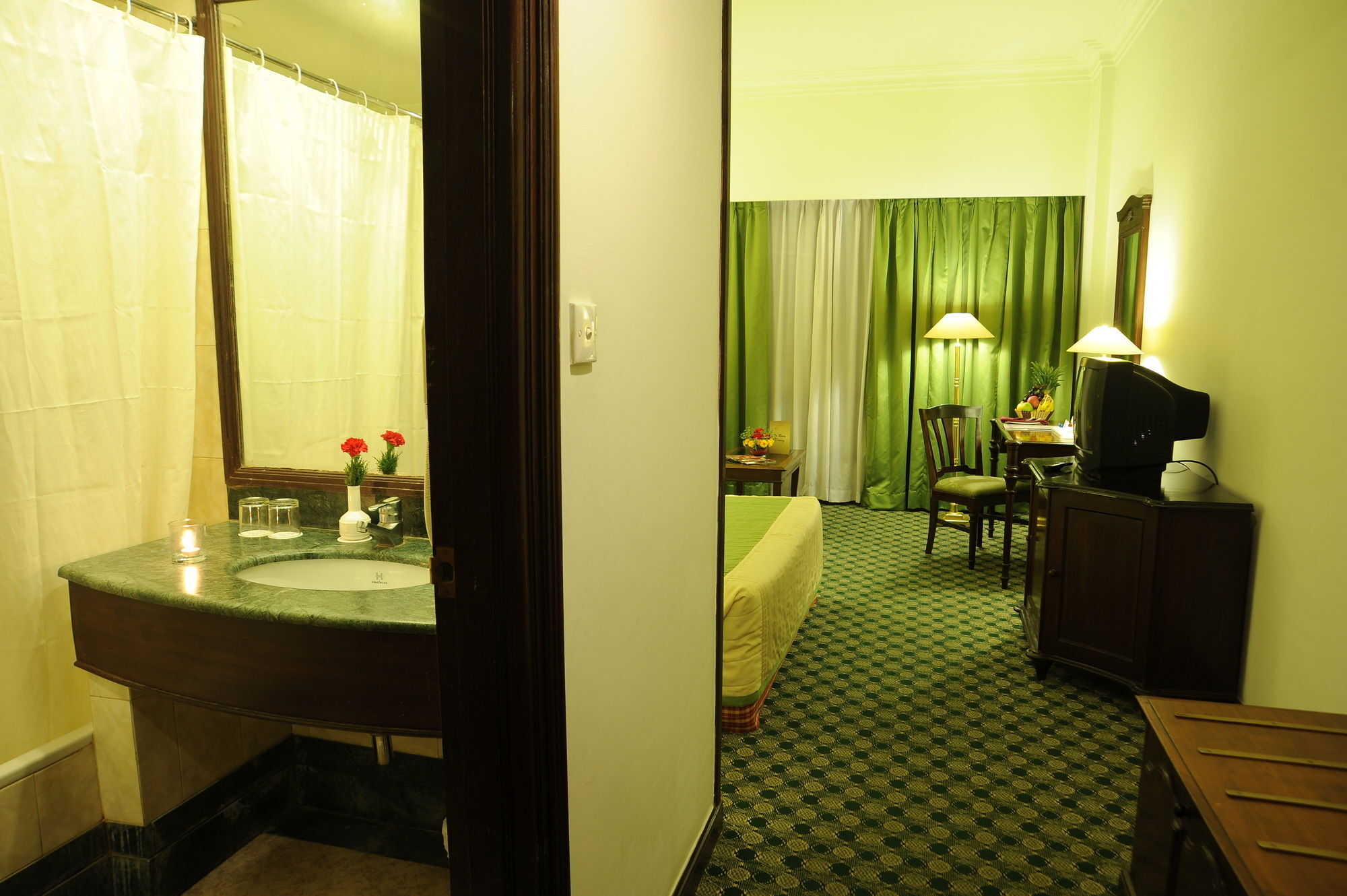 Grand Hotel Katmandu Zewnętrze zdjęcie